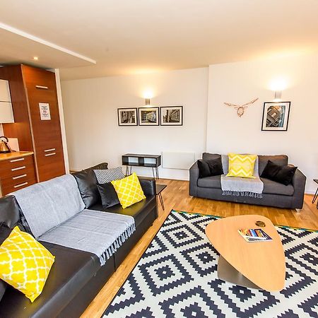 Approved Serviced Apartments Skyline Manchester Exterior photo